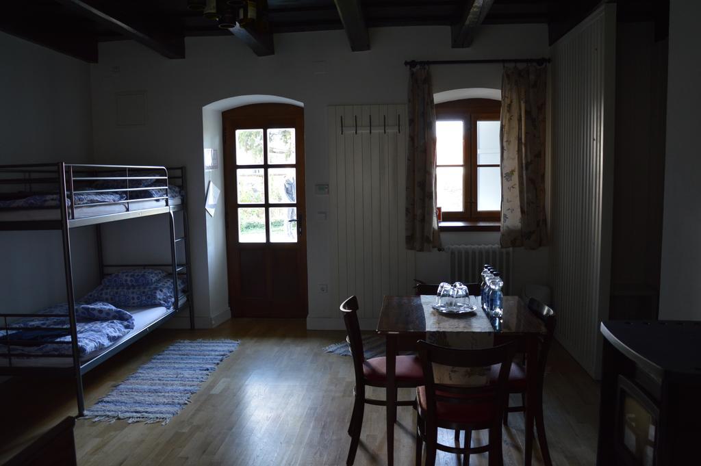 Bagolyvar Fogado- Ujfalusy Marton Vendeghaz Zirc Exterior photo